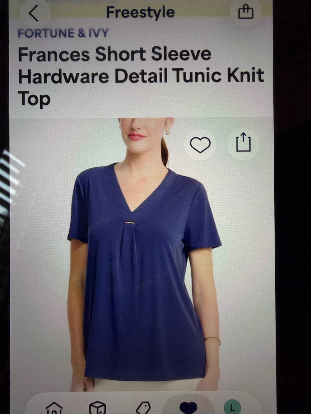 Fortune & Ivy Frances V-Neck Short Sleeve Tunic Top in Navy